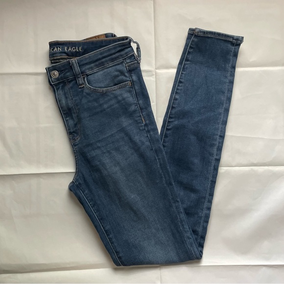 American Eagle Hi-Rise Jegging f Womens Jean - Picture 10 of 10